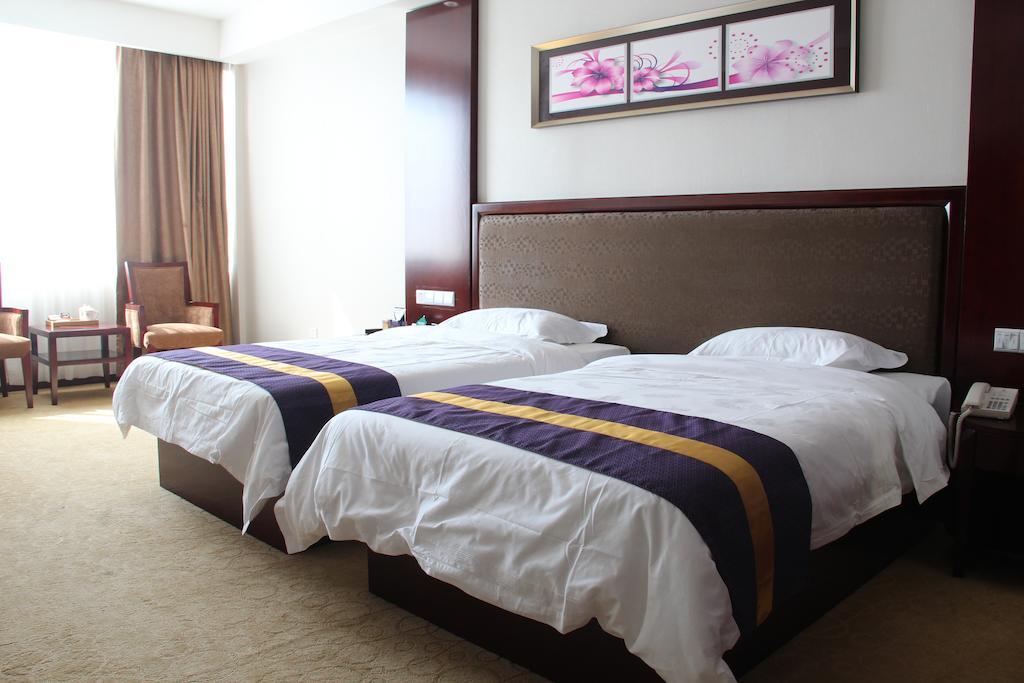 Zhuhai Platinum Holiday Hotel חדר תמונה