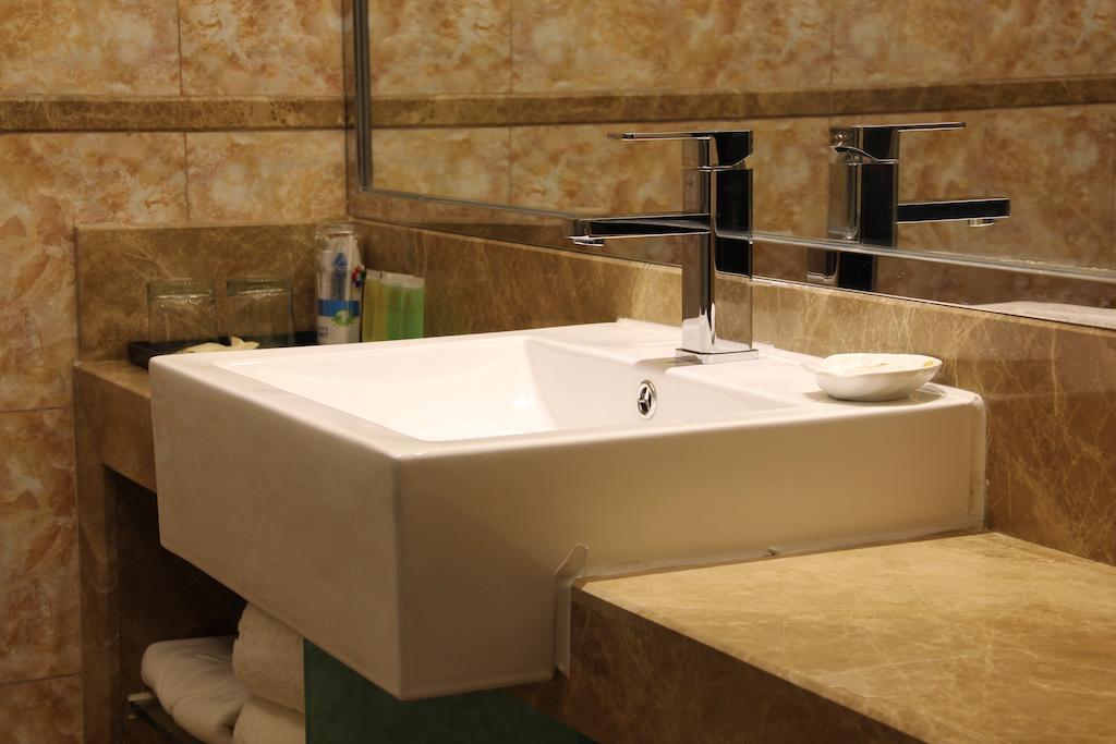Zhuhai Platinum Holiday Hotel חדר תמונה
