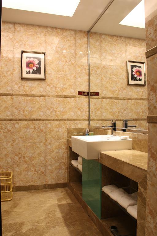 Zhuhai Platinum Holiday Hotel חדר תמונה