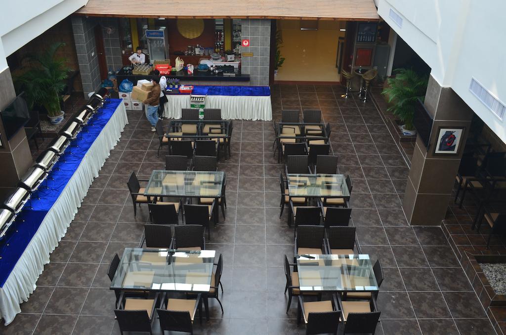 Zhuhai Platinum Holiday Hotel מראה חיצוני תמונה