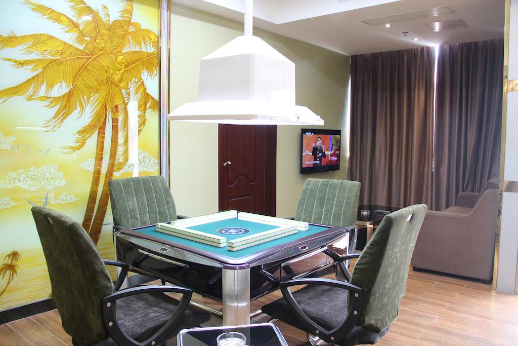 Zhuhai Platinum Holiday Hotel מראה חיצוני תמונה
