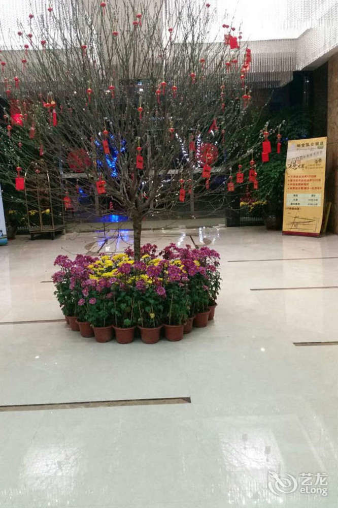 Zhuhai Platinum Holiday Hotel מראה חיצוני תמונה
